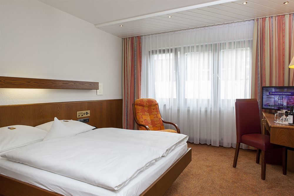 Hotel Lamm Ostfildern Exterior foto