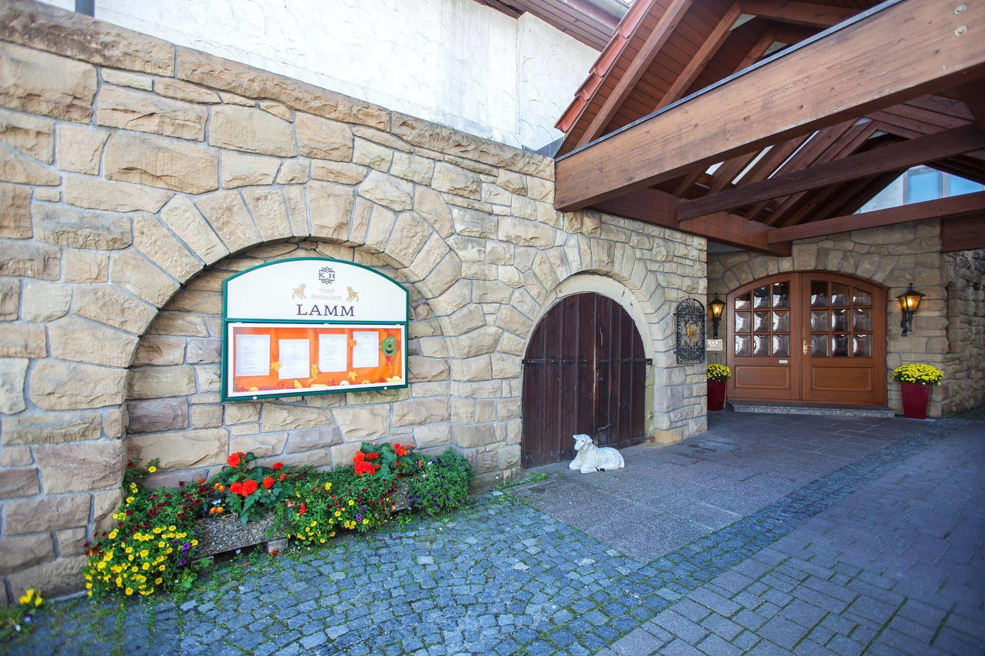 Hotel Lamm Ostfildern Exterior foto